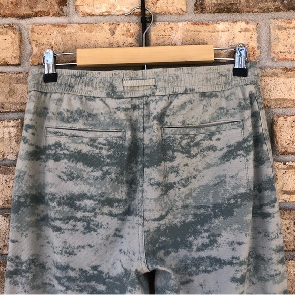 Athleta Cotton Blend Abstract Camo Green Gray Waist string Farallon Joggers SP - Picture 10 of 16